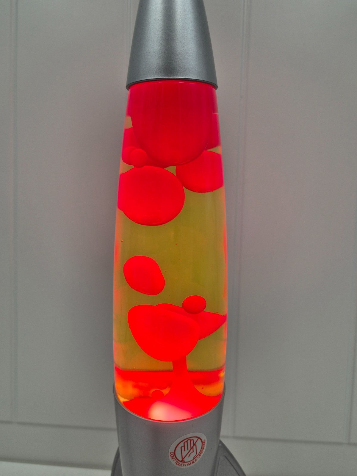 New LAVA LAMP METAL BASE 37CM LIGHT/NIGHT LIGHT/ GIFT